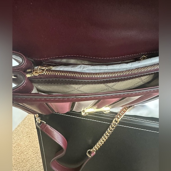 🔥🔥NWT Michael Kors Whitney Colorblock Strips Quilted (Bundle Deal) w/ wallet - Picture 7 of 14